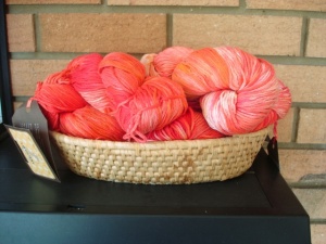 Araucania Pomaire #08 Cream/Pink/Flame/Tangerine