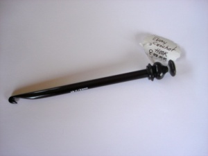 Ebony Crochet Hook Turned Inlaid Top 8mm