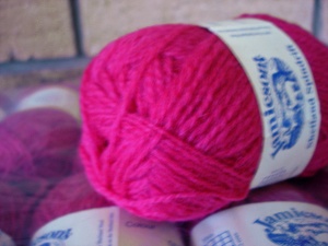 Jamieson Shetland Spindrift #585 Plum