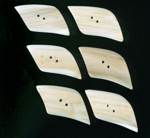Kauni Light Quadrilateral Buttons