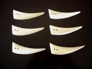 Kauni Light Scimitar Buttons