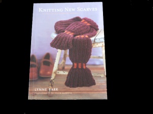 Knitting New Scarves by Lynne Barr