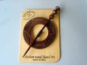 Shesham Wood Engraved Circular Leaf Shawl Pin Set