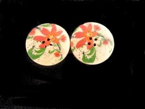 Wooden Red Lily Floral Buttons