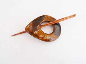 Brown Teardrop Shell Shawl Pin Set