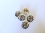 Large ''Silver'' Daisy Buttons